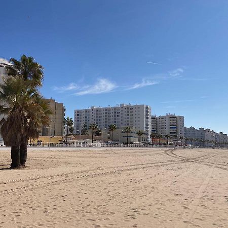 Atico Valdelagrana Playa - Aire Acondicionado Y Piscina Lägenhet El Puerto de Santa María Exteriör bild