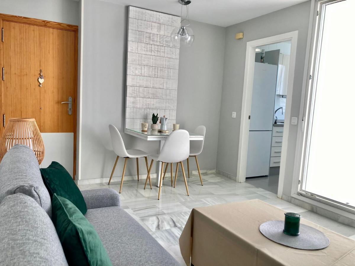 Atico Valdelagrana Playa - Aire Acondicionado Y Piscina Lägenhet El Puerto de Santa María Exteriör bild